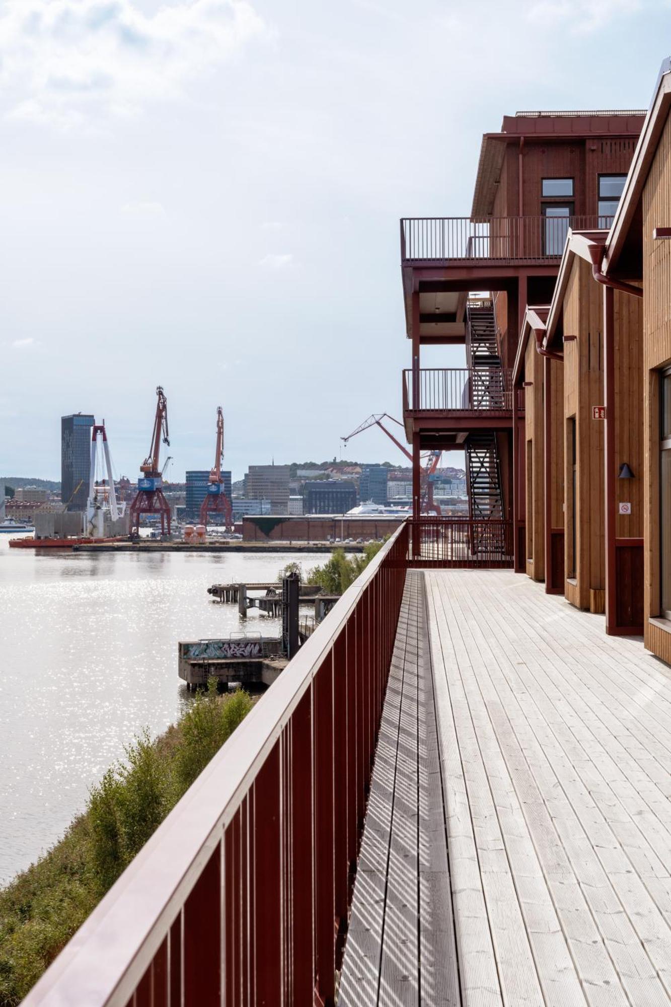 Hotel Waterfront 4*